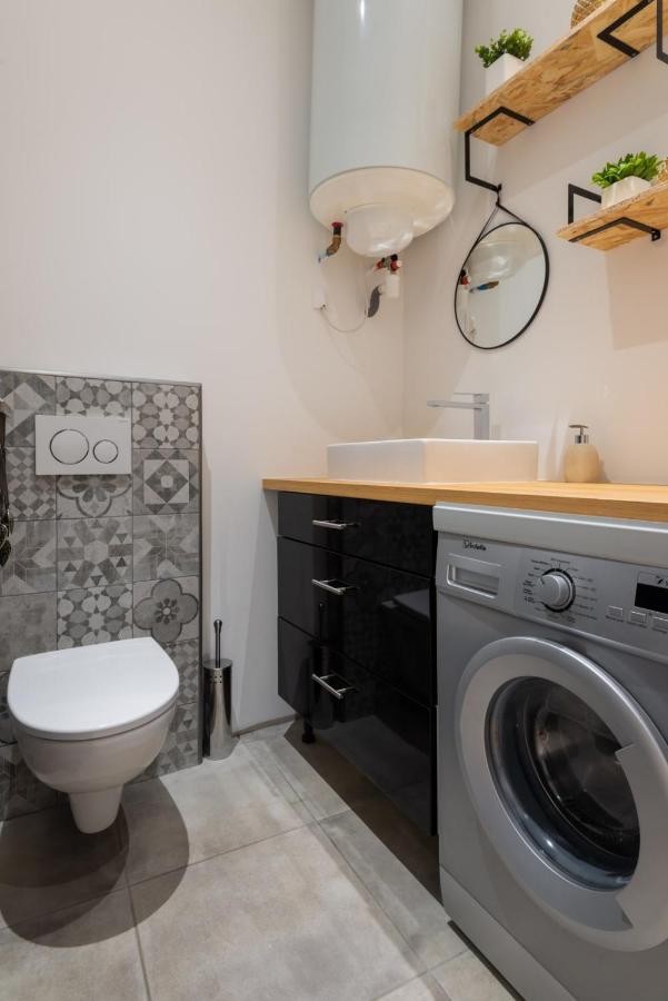 Latelier 2Br W Ac At 4 Min From The Beaches Of Old Nice Welkeys Eksteriør bilde